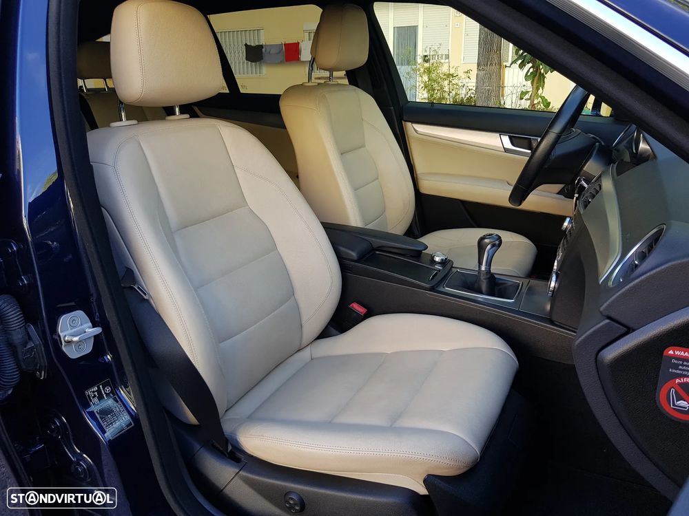 Mercedes-Benz C 220 - 40