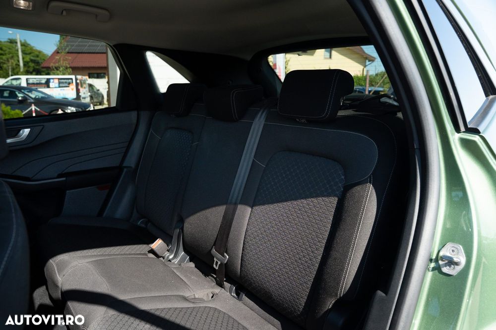 Ford Kuga - 24