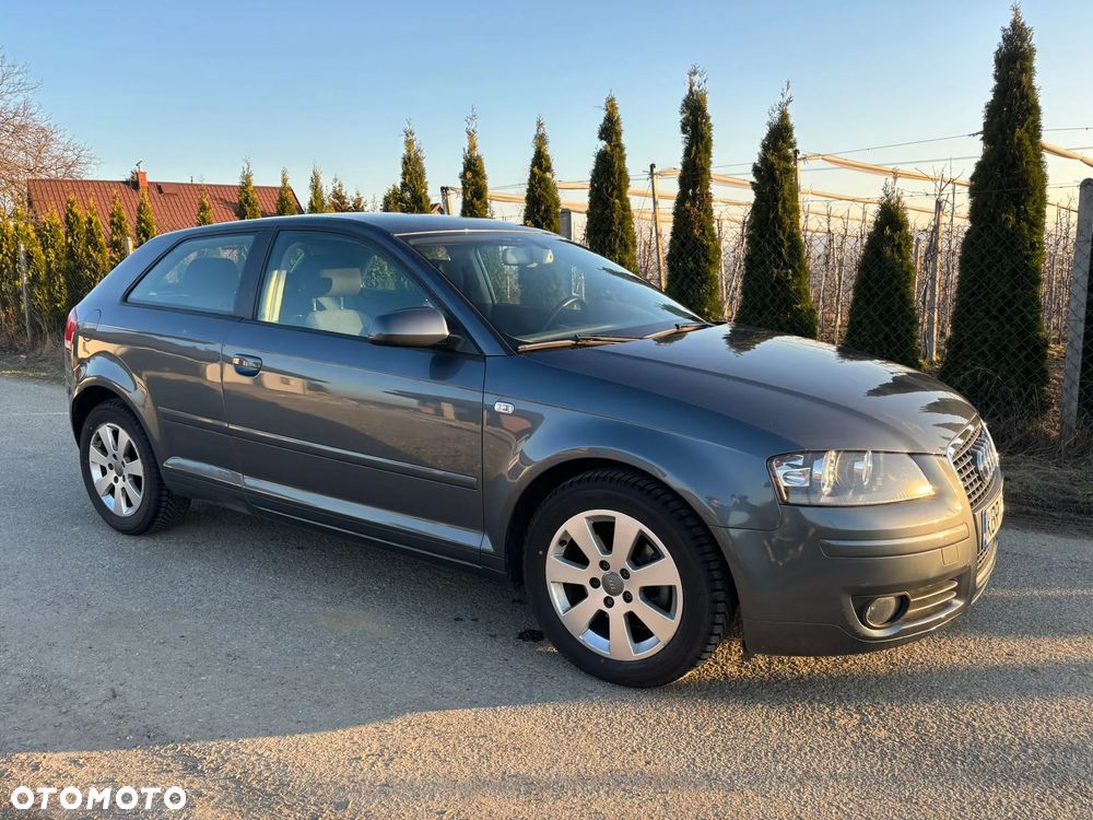 Audi A3 3-drzwiowe 1.4 TFSI Ambiente - 9