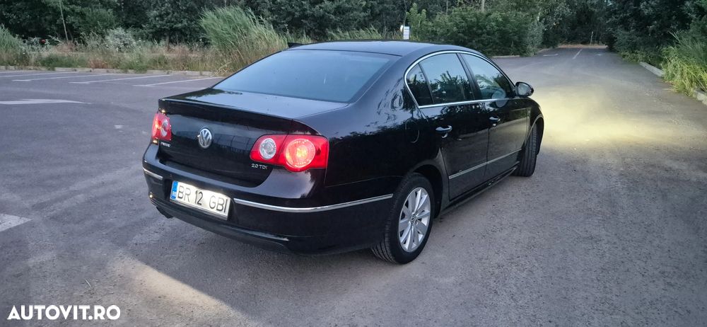 Volkswagen Passat 2.0 TDI DPF Blue TDI Highline - 2