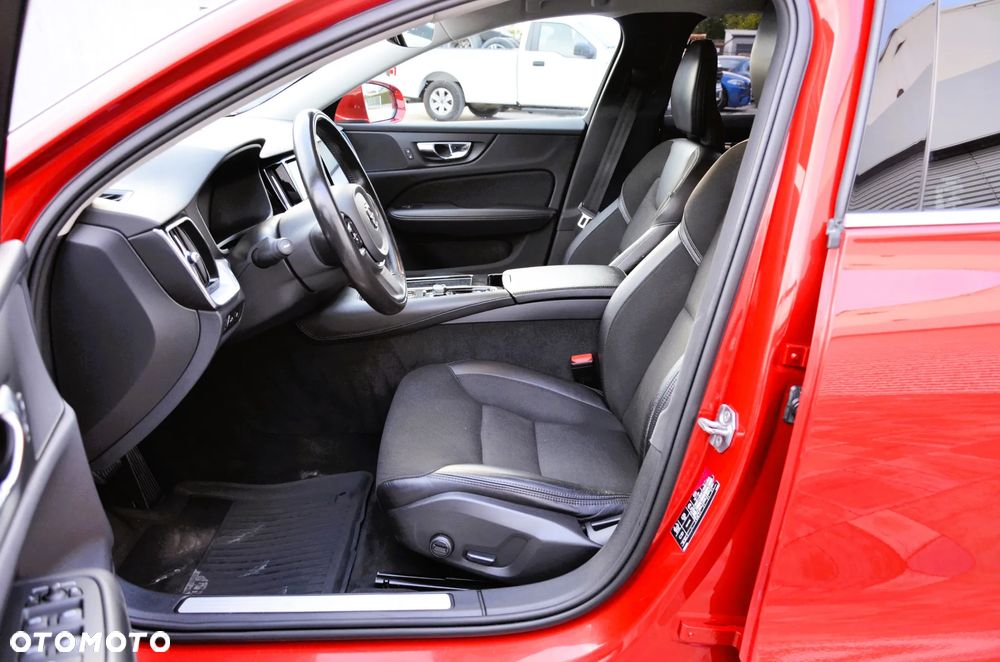 Volvo V60 T6 AWD Plug-In Hybrid Inscription Expression - 9