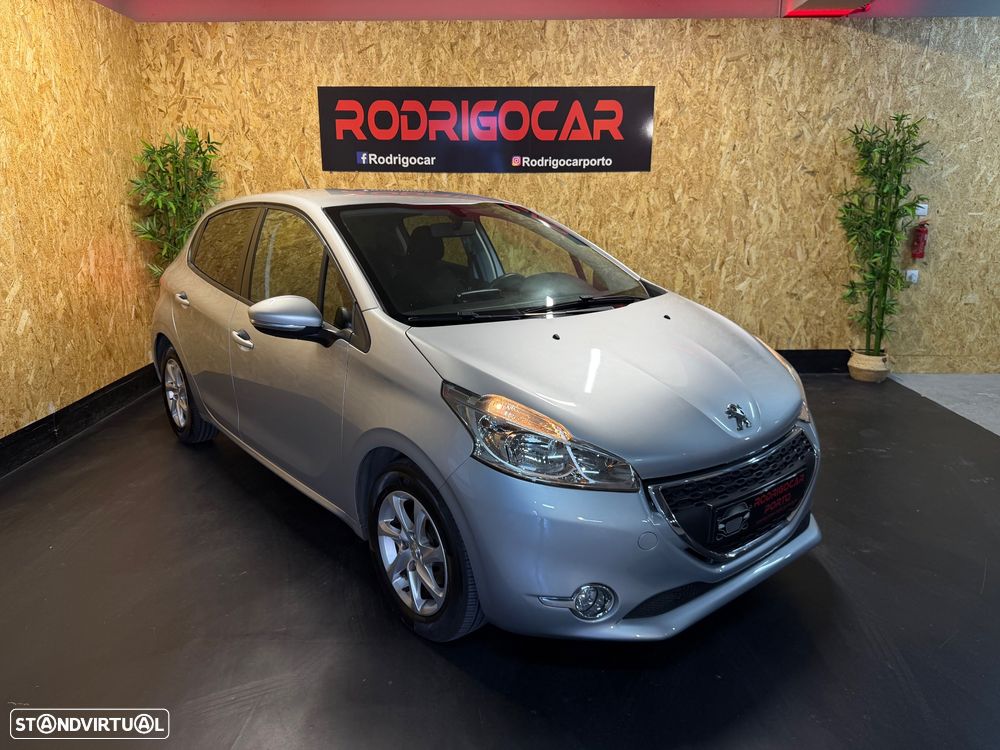 Peugeot 208 1.4 HDi Access - 1