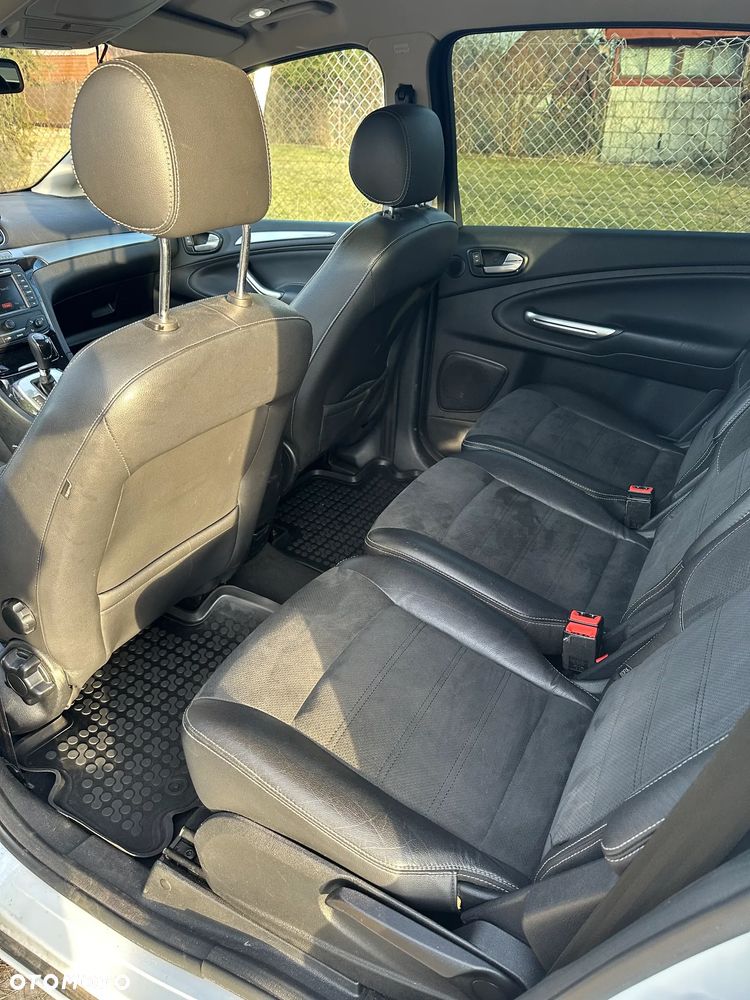 Ford S-Max - 10