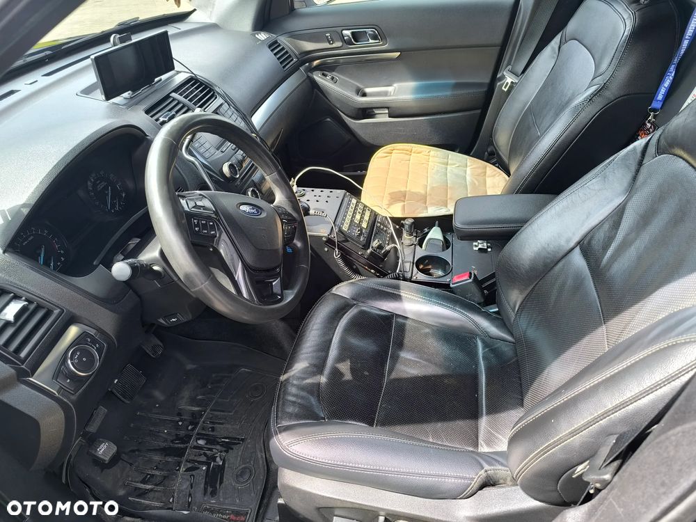Ford Explorer - 9