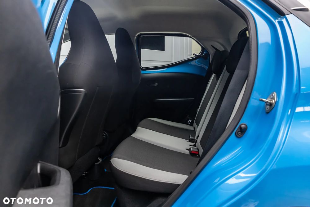 Toyota Aygo x-cite - 25