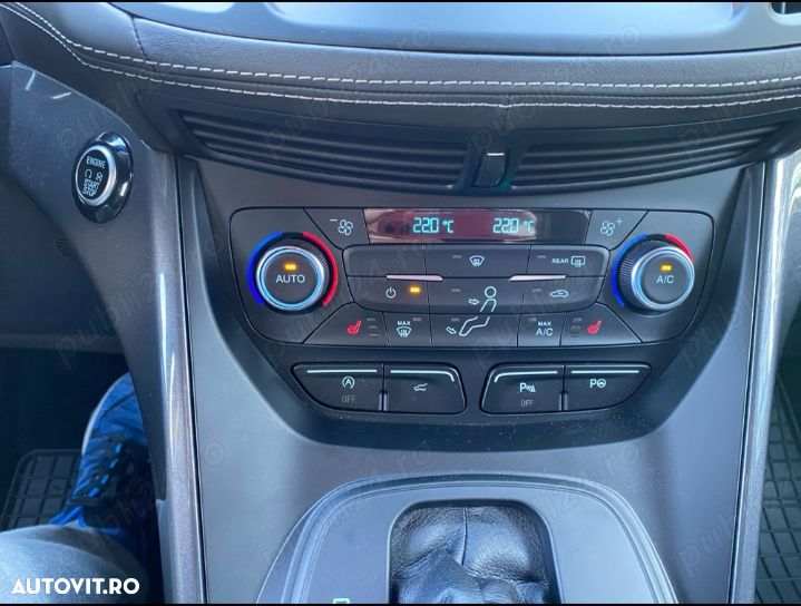 Ford Kuga 2.0 TDCi 4WD Powershift Vignale - 8