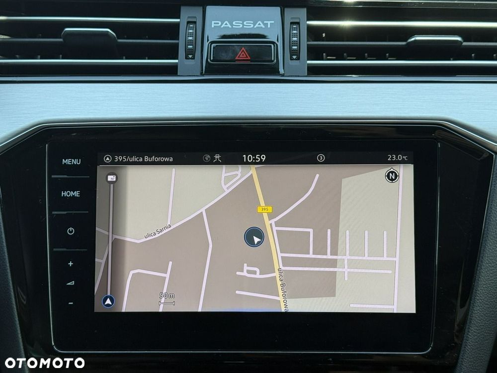 Volkswagen Passat Variant 2.0 TDI SCR DSG Elegance - 23