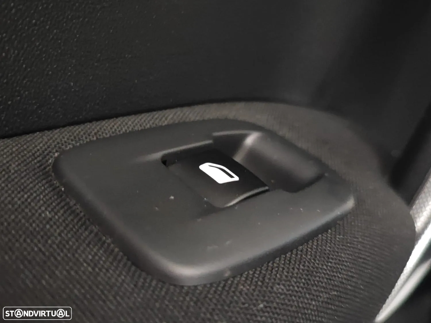 Peugeot 2008 1.4 HDi Allure - 26