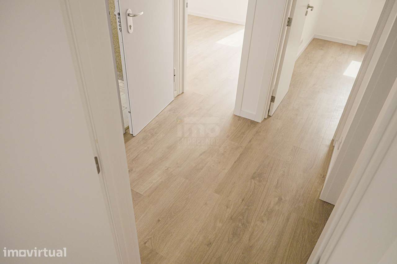 T2 Remodelado em Alcochete para Arrendar - Grande imagem: 2/21