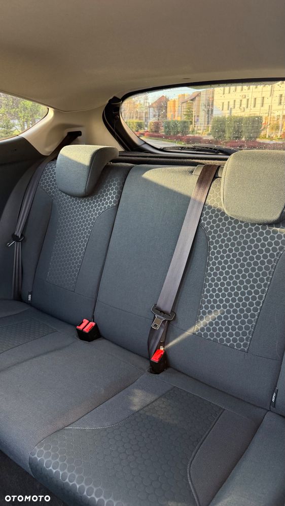 Ford Fiesta 1.6 Ti-VCT Sport - 22