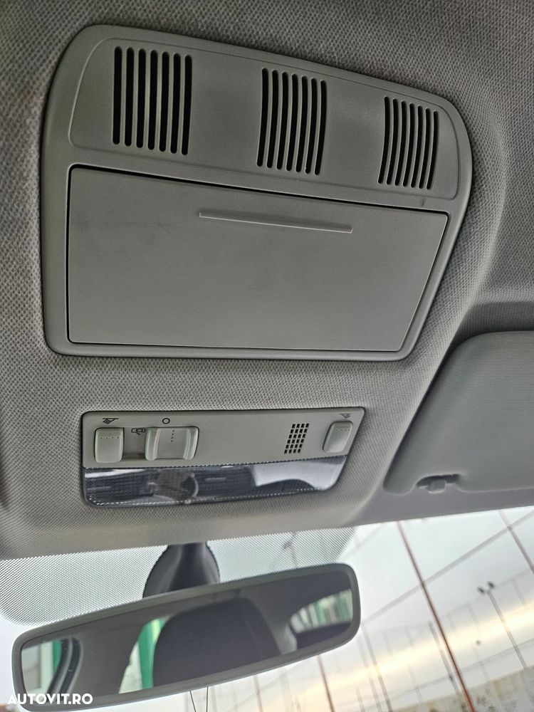 Skoda RAPID 1.2 TSI Ambition - 25