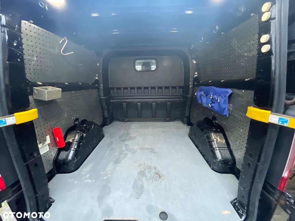 Ford Transit Custom 290 L2H1 Limited - 19