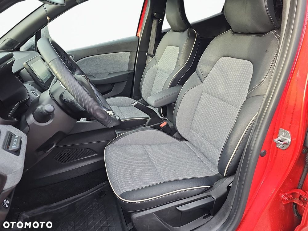 Renault Clio 1.0 TCe Techno - 12