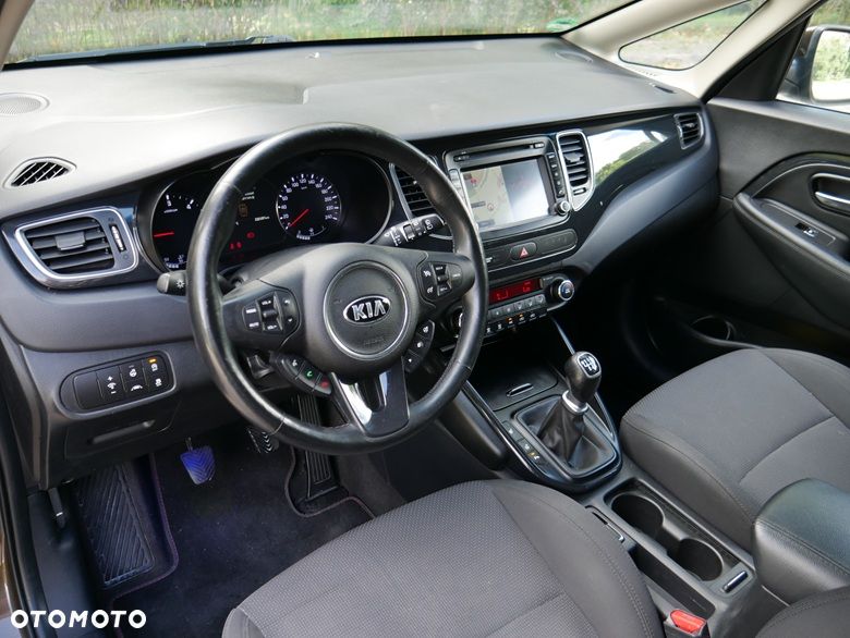 Kia Carens 1.7 CRDi 136 Dream Team Edition - 11