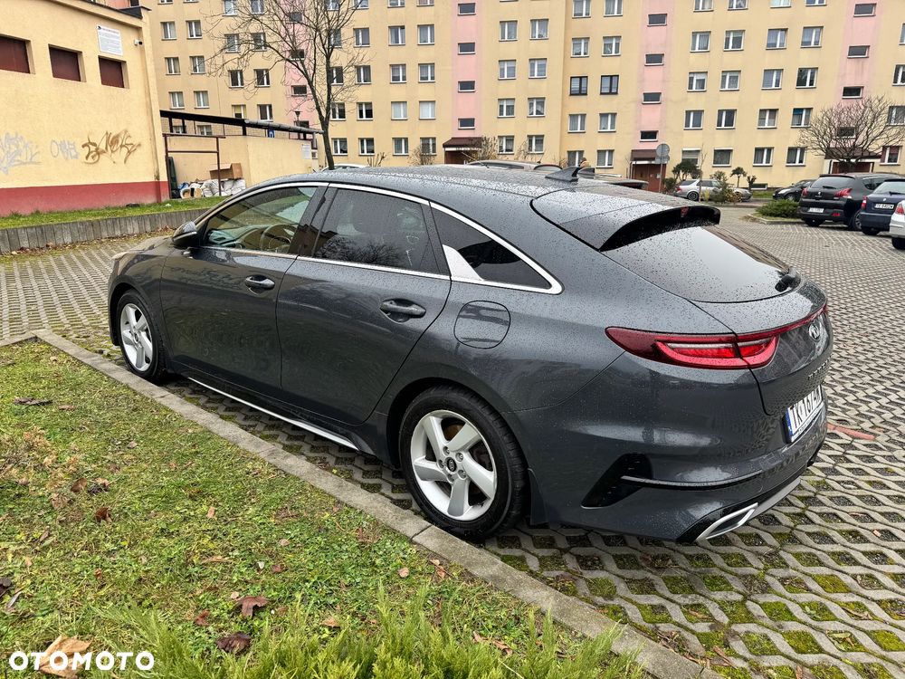 Kia ProCeed - 23