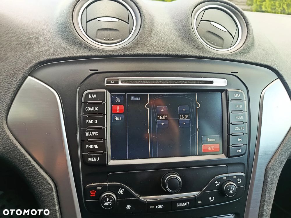 Ford Mondeo 2.0 TDCi Titanium - 28