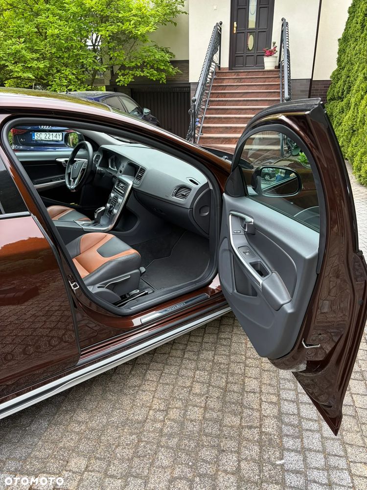 Volvo S60 Cross Country T5 AWD Summum - 22