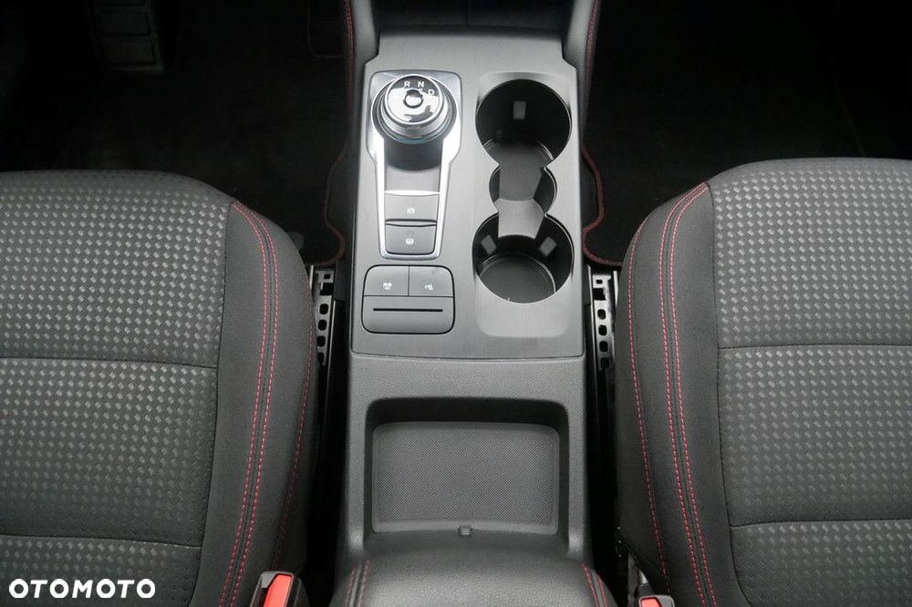 Ford Kuga 2.5 FHEV FWD ST-Line eCVT - 11