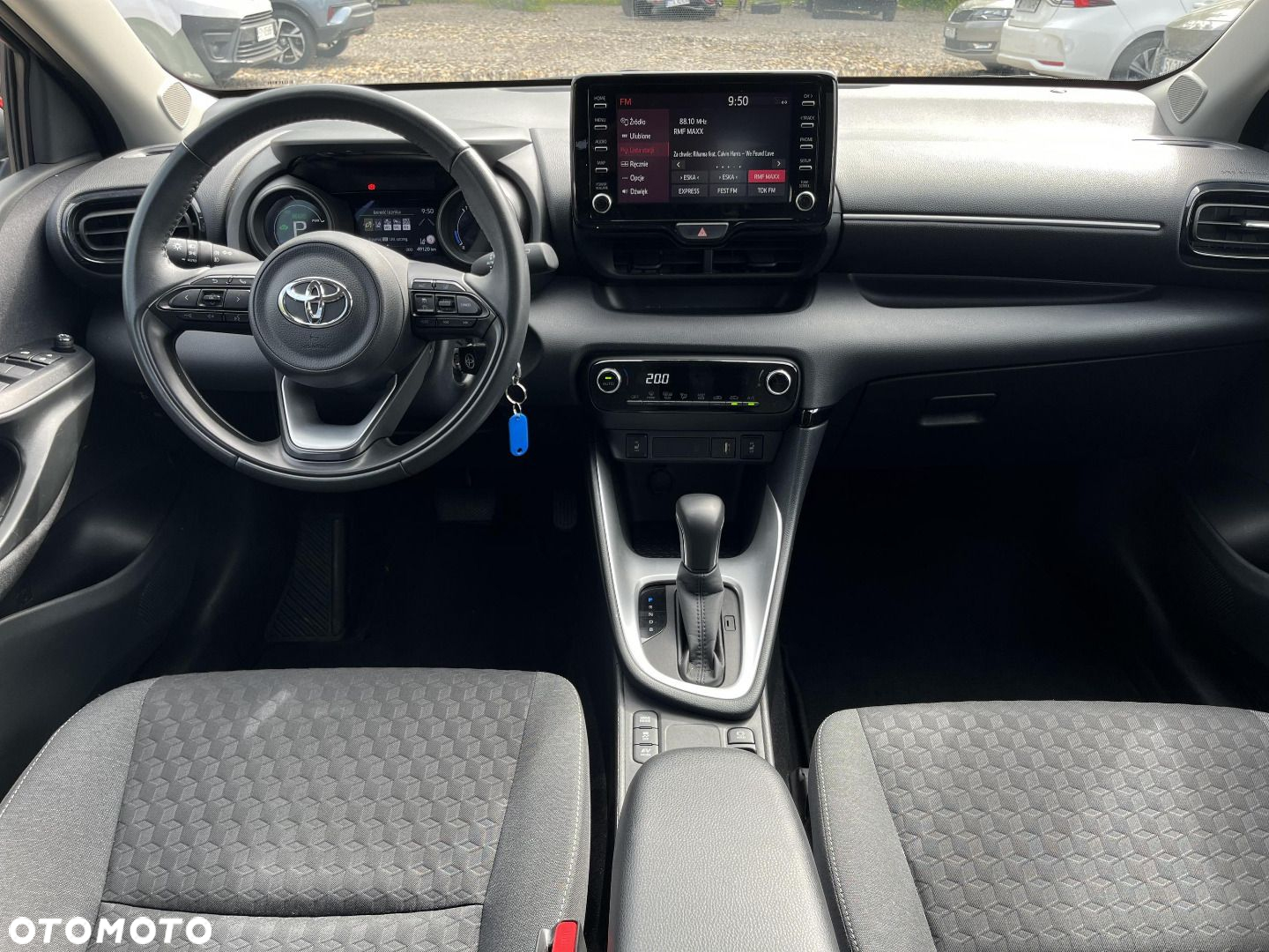 Toyota Yaris - 12