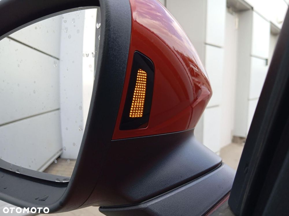 Volkswagen T-Roc - 13