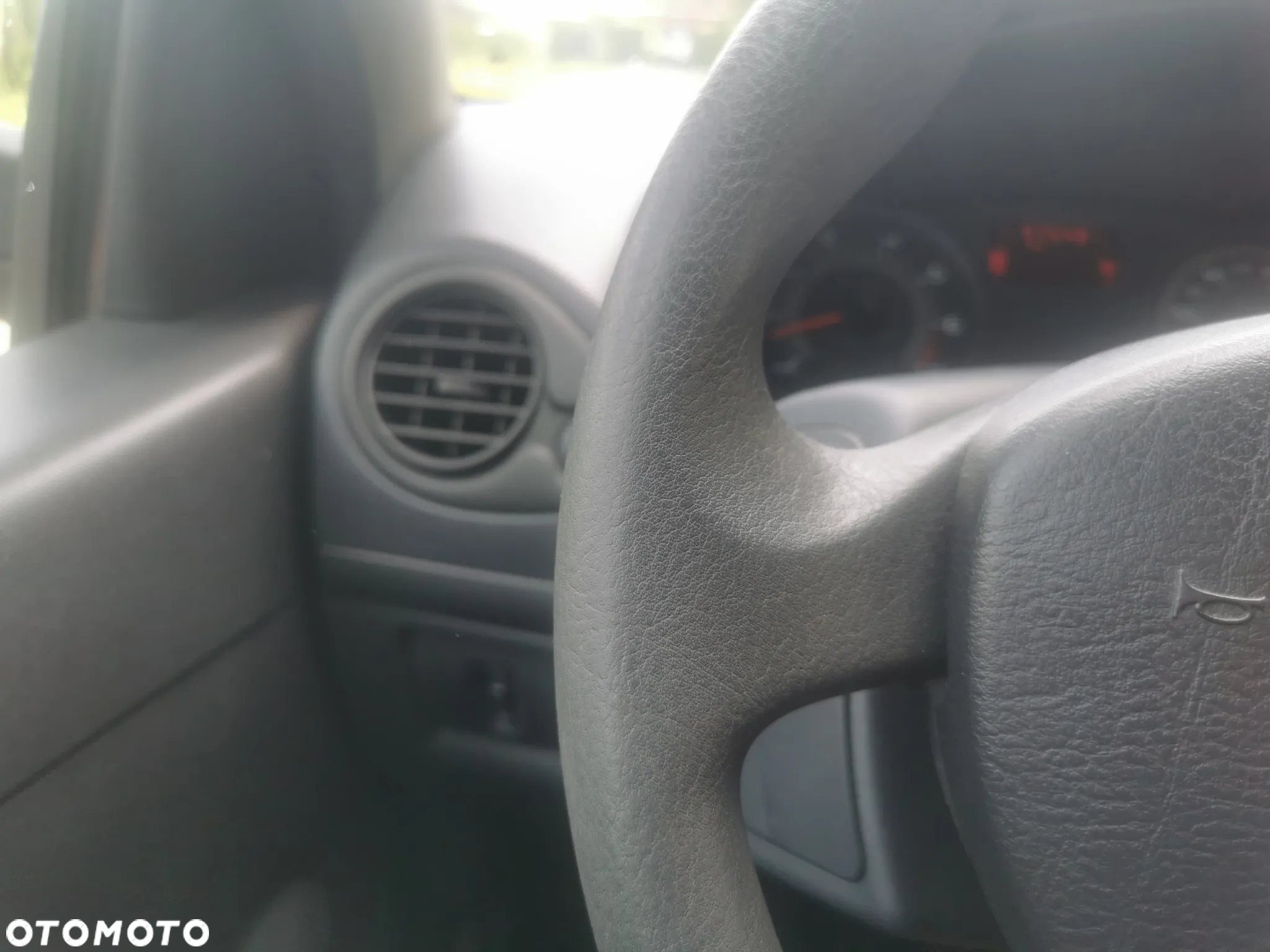 Renault Clio 1.2 16V 75 Dynamique - 14