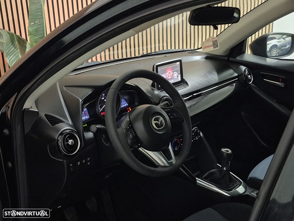 Mazda 2 1.5 Sky.Evolve Navi - 25