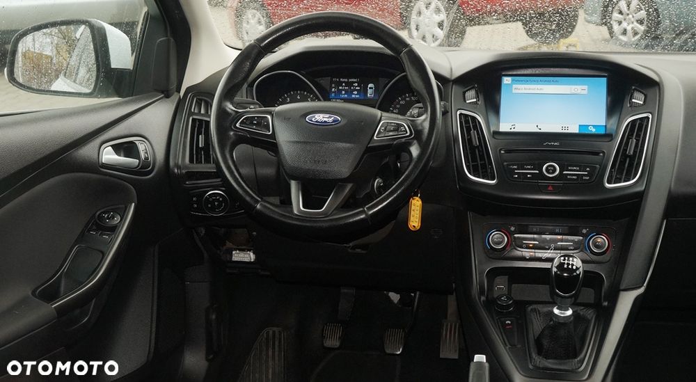 Ford Focus - 27