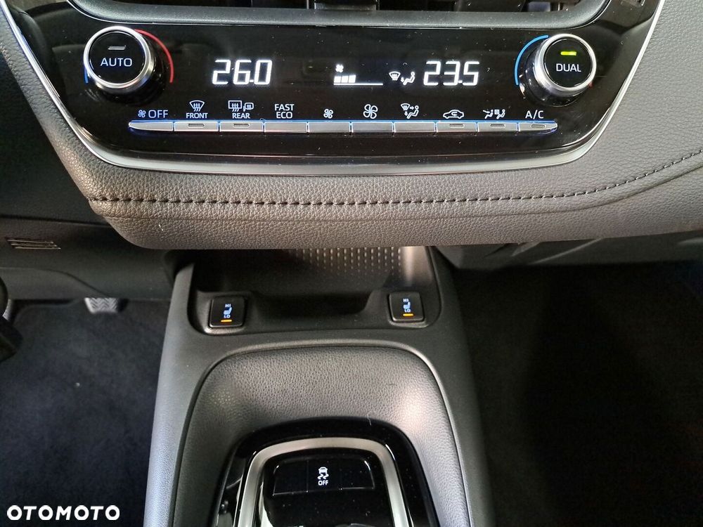 Toyota Corolla - 25