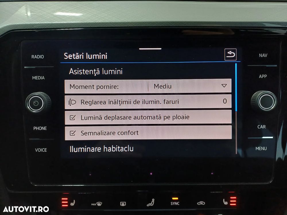 Volkswagen Passat Variant 2.0 TDI DSG Comfortline - 23