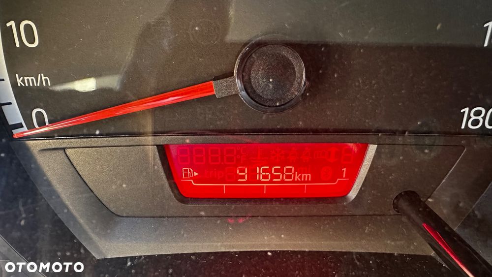 Volkswagen up! 1.0 move - 12