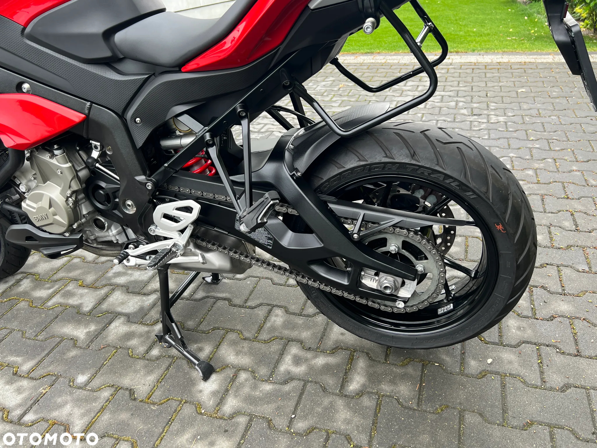 BMW XR - 16