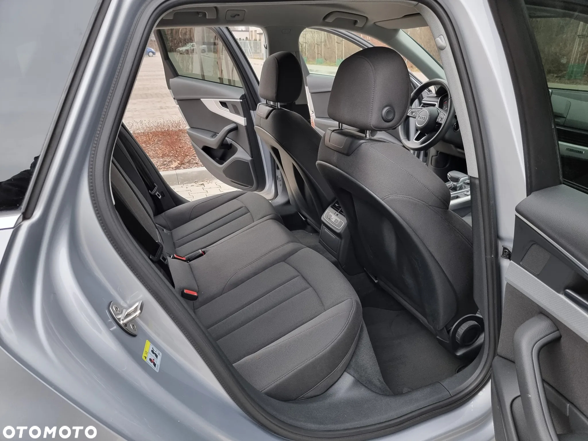 Audi A4 Avant 3.0 TDI quattro S tronic - 38