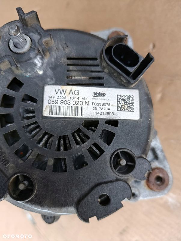PORSCHE CAYENNE 3.0 TDI ALTERNATOR 14V 220A 059903023N - 3