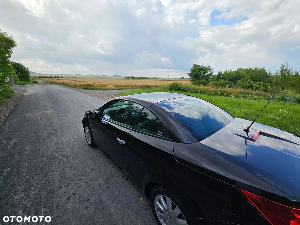 Renault Megane 2.0 Coupe-Cabriolet Confort Authenique - 2