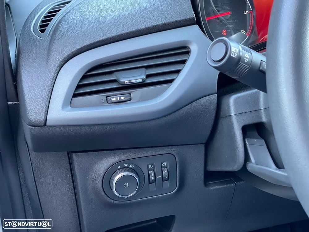 Opel Corsa 1.3 CDTi Comercial - 15