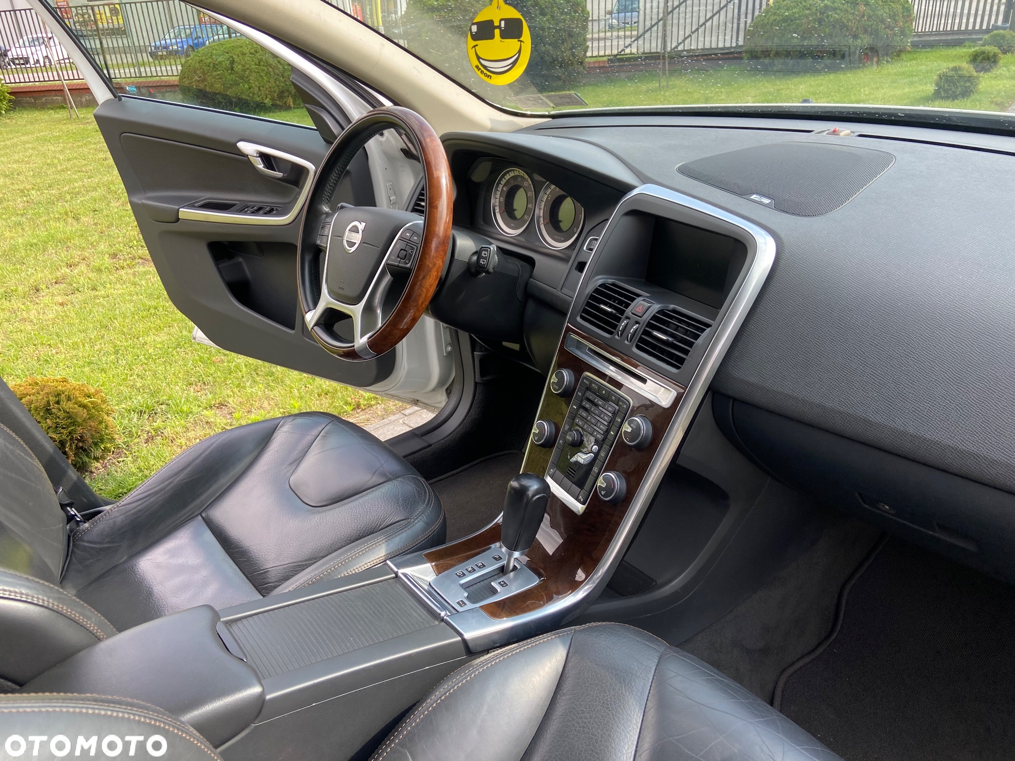 Volvo XC 60 3.2 AWD Kinetic - 20