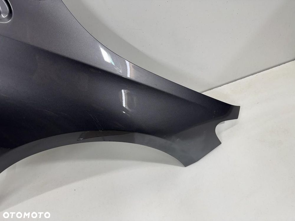 Przedni prawy błotnik Mercedes b klasa 247 a2478811000 - 2