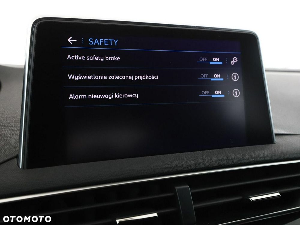 Peugeot 3008 2.0 BlueHDi GT S&S EAT6 - 26