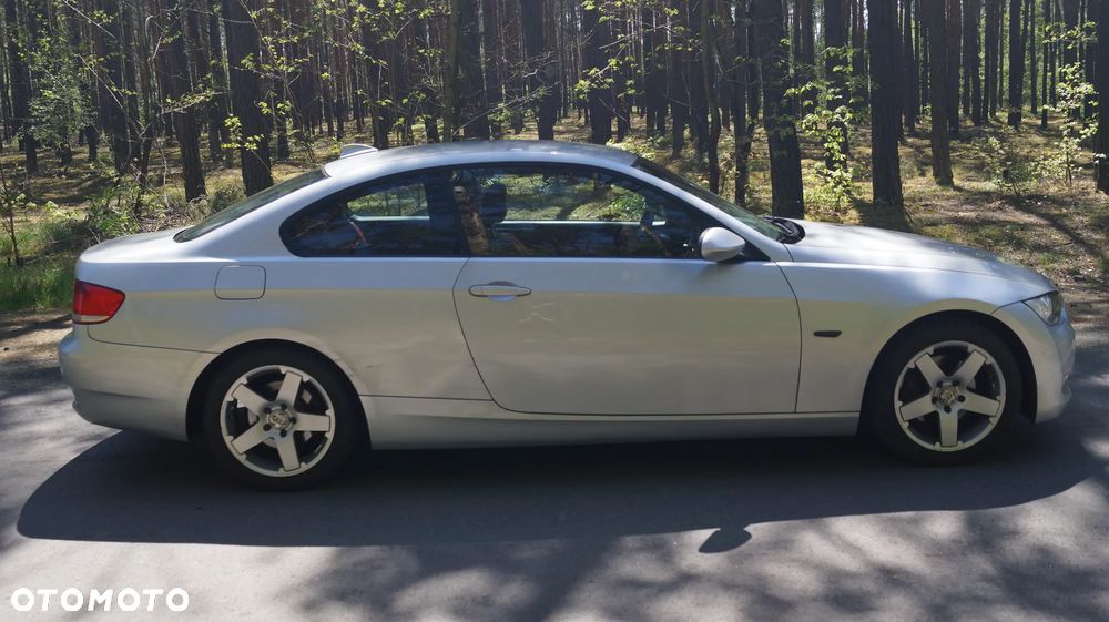 BMW Seria 3 320d - 8