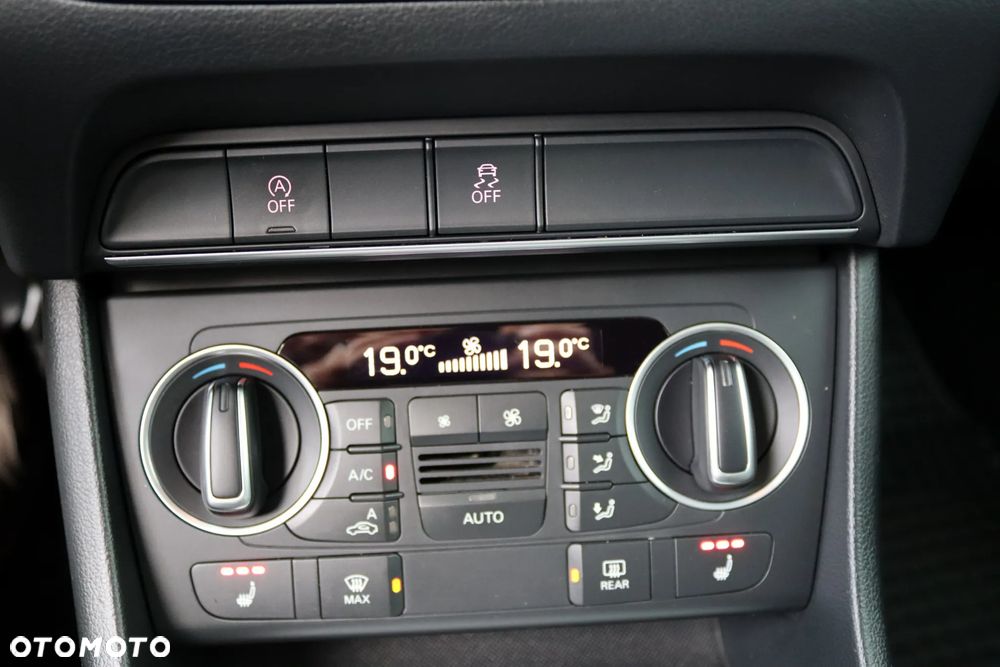 Audi Q3 1.4 TFSI Edycja Specjalna S tronic - 33