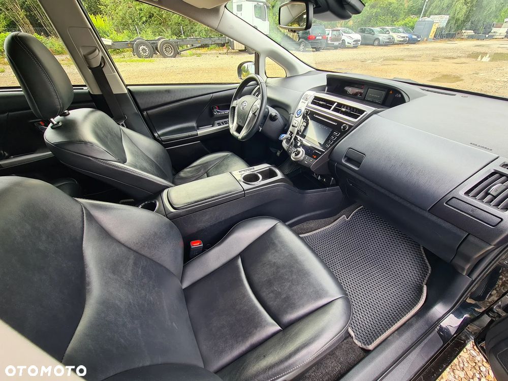 Toyota Prius+ (Hybrid) Executive - 26