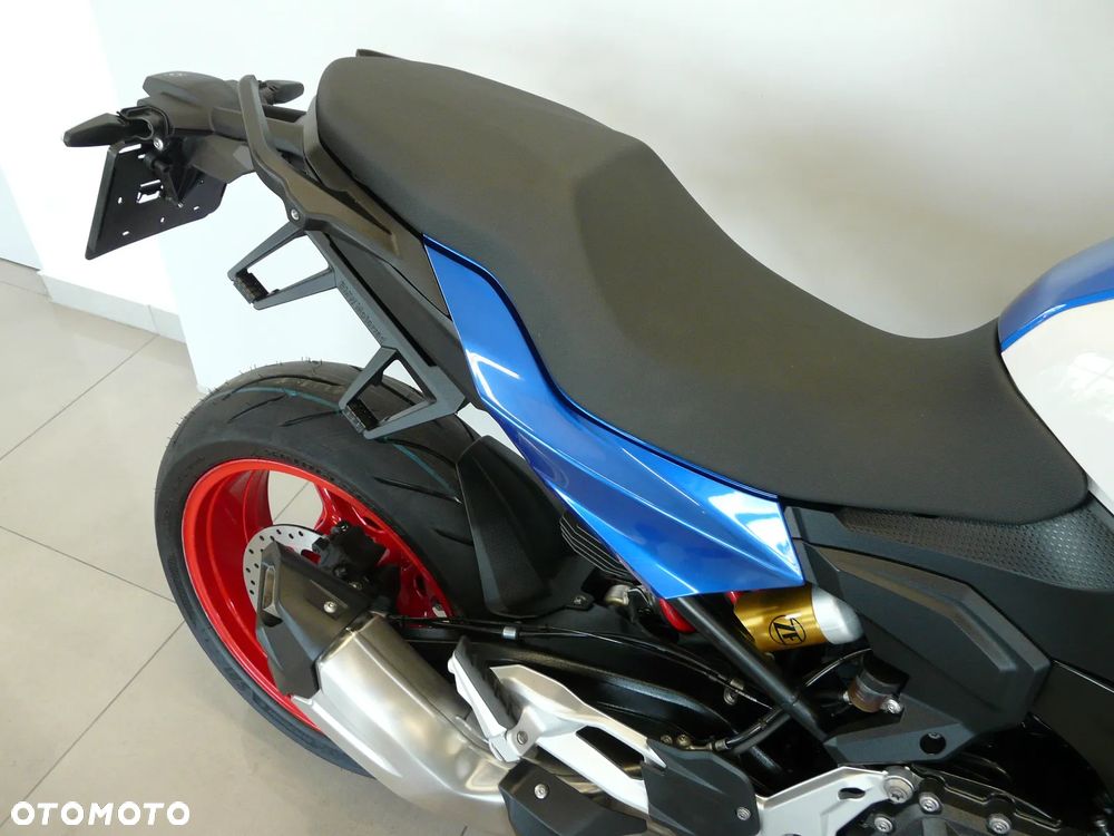 BMW XR - 26