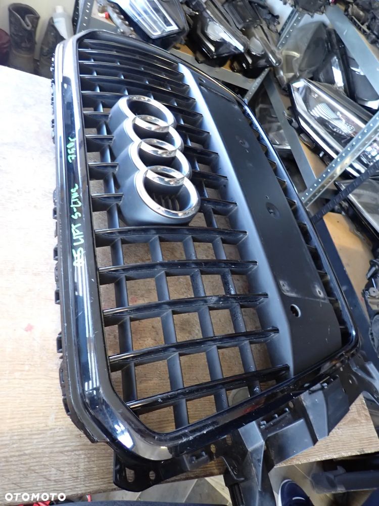 AUDI Q5 8R LIFT S-LINE GRILL ATRAPA 8R0853651AB - 3