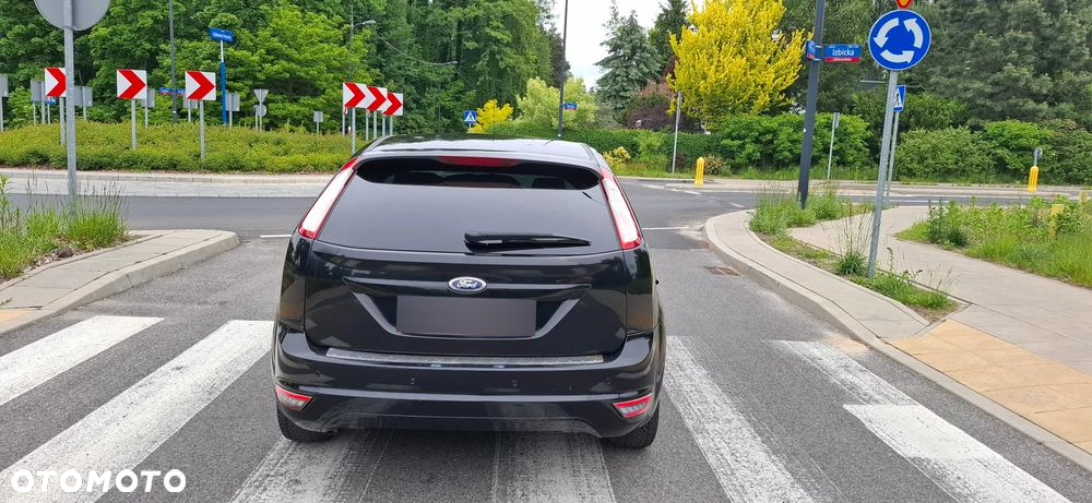 Ford Focus 1.6 Ambiente - 8