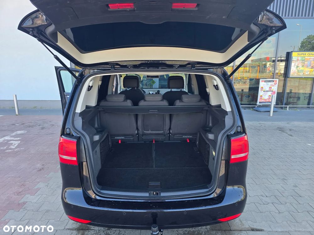 Volkswagen Touran 2.0 TDI DPF BlueMotion Technology Life - 17