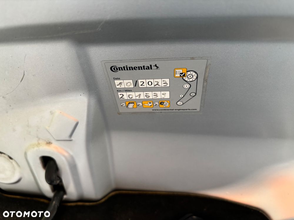 Ford Focus 1.6 TDCi DPF Start-Stopp-System SYNC Edition - 16