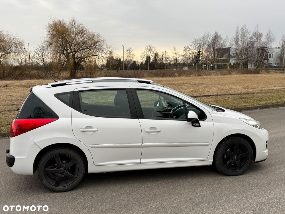 Peugeot 207 - 7