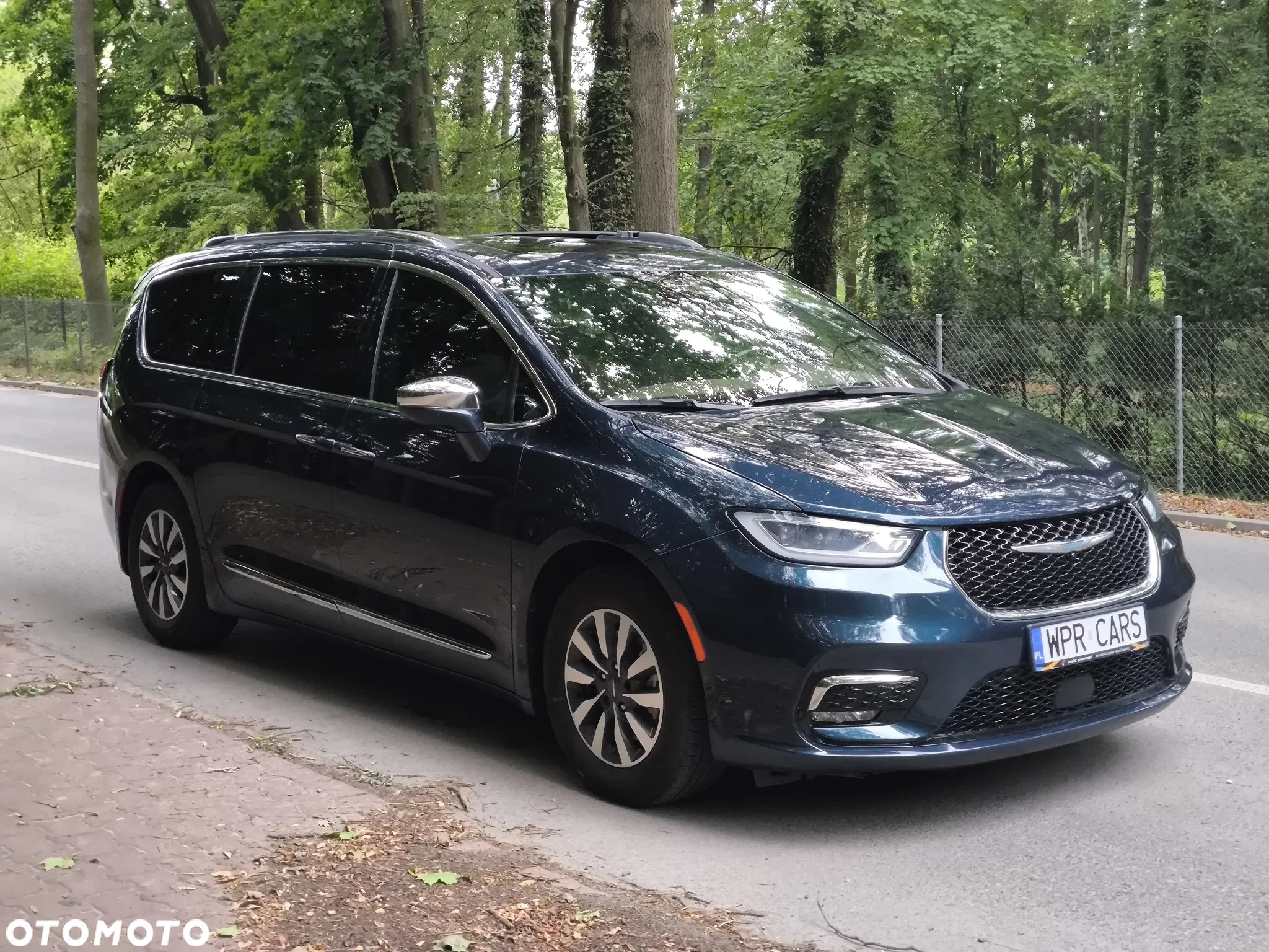Chrysler Pacifica - 7