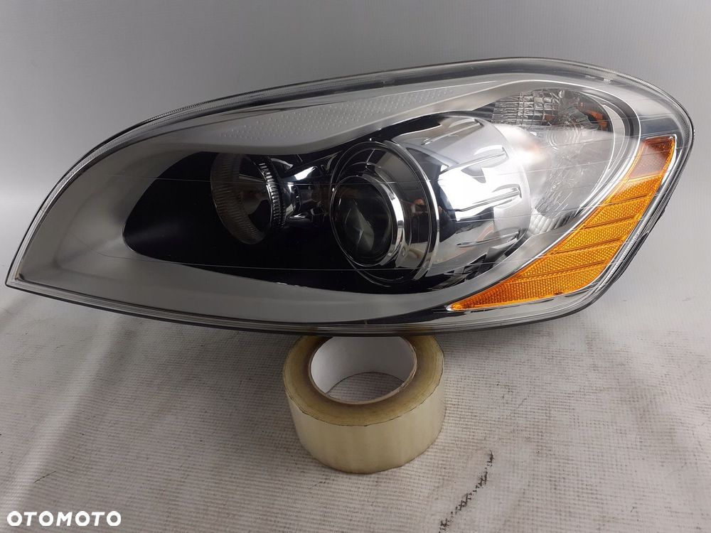 Lampa Volvo lewa XC60 I Bi- xenon skrętny 08-2013r - 1