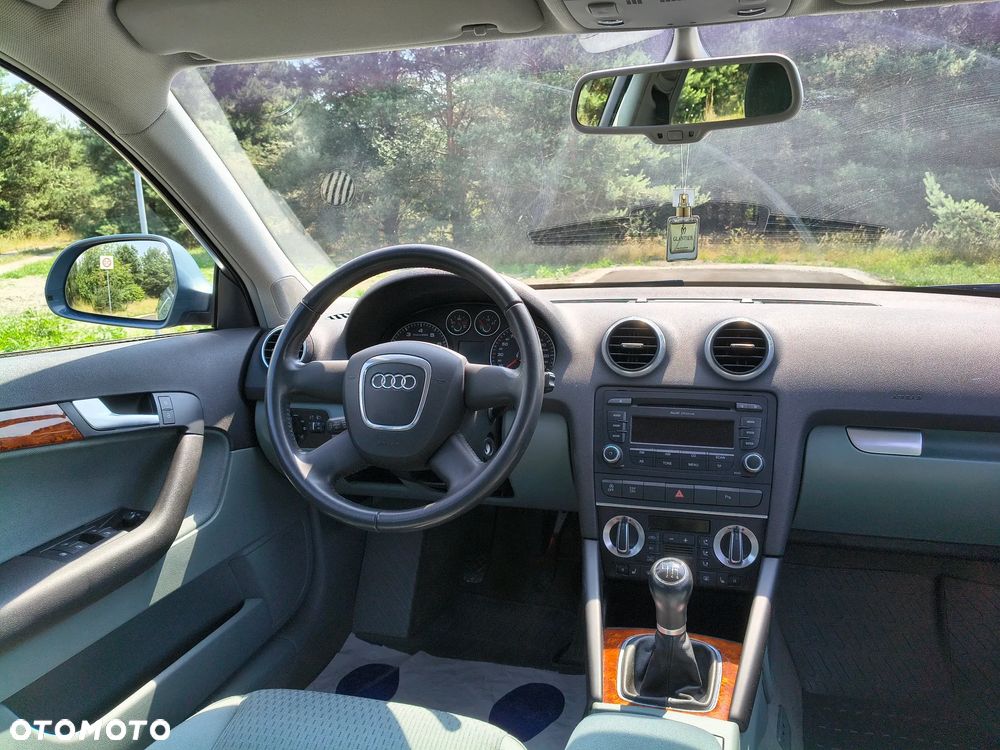 Audi A3 Sportback 1.4 TFSI S line Sportpaket (plus) - 23